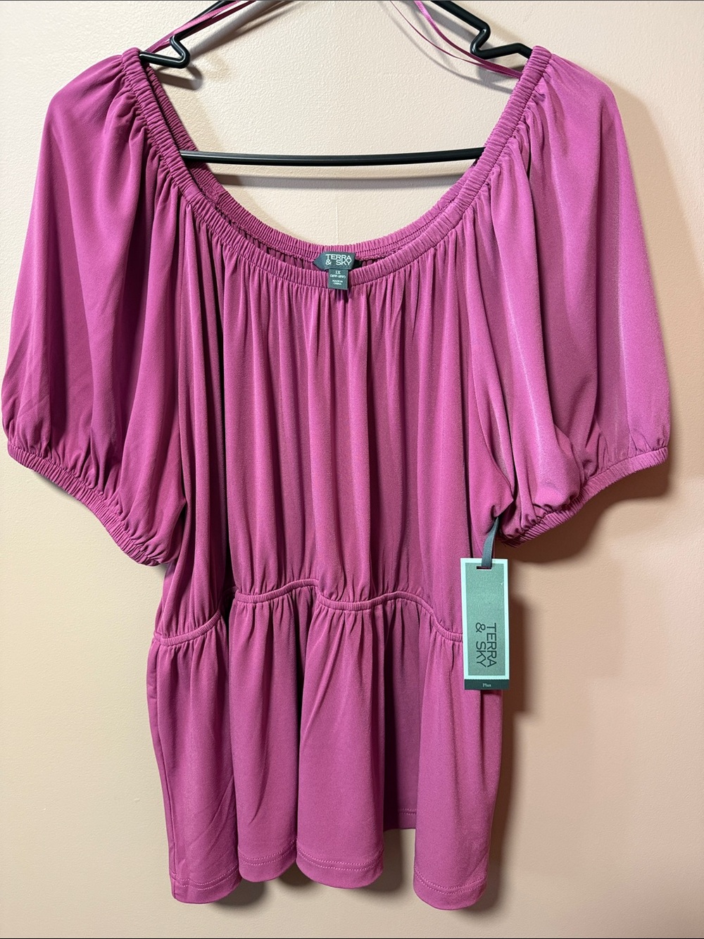 Terra & Sky Raspberry Puff-Sleeve Peplum Tunic